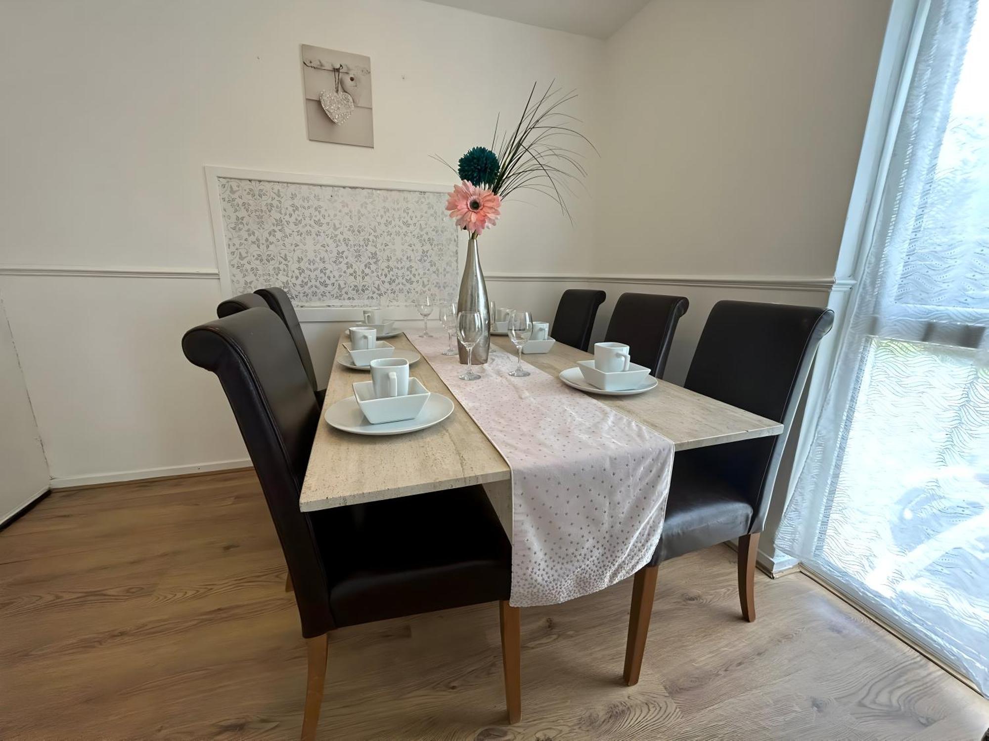 3 Bedroom House By M40 J4 High Wycombe Extérieur photo